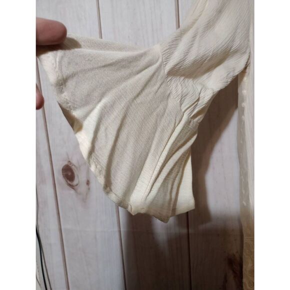 One World Shirt Ladies Extra Large Ivory Semi Sheer Bell Sleeve Lace Overlay Tun - Picture 5 of 8